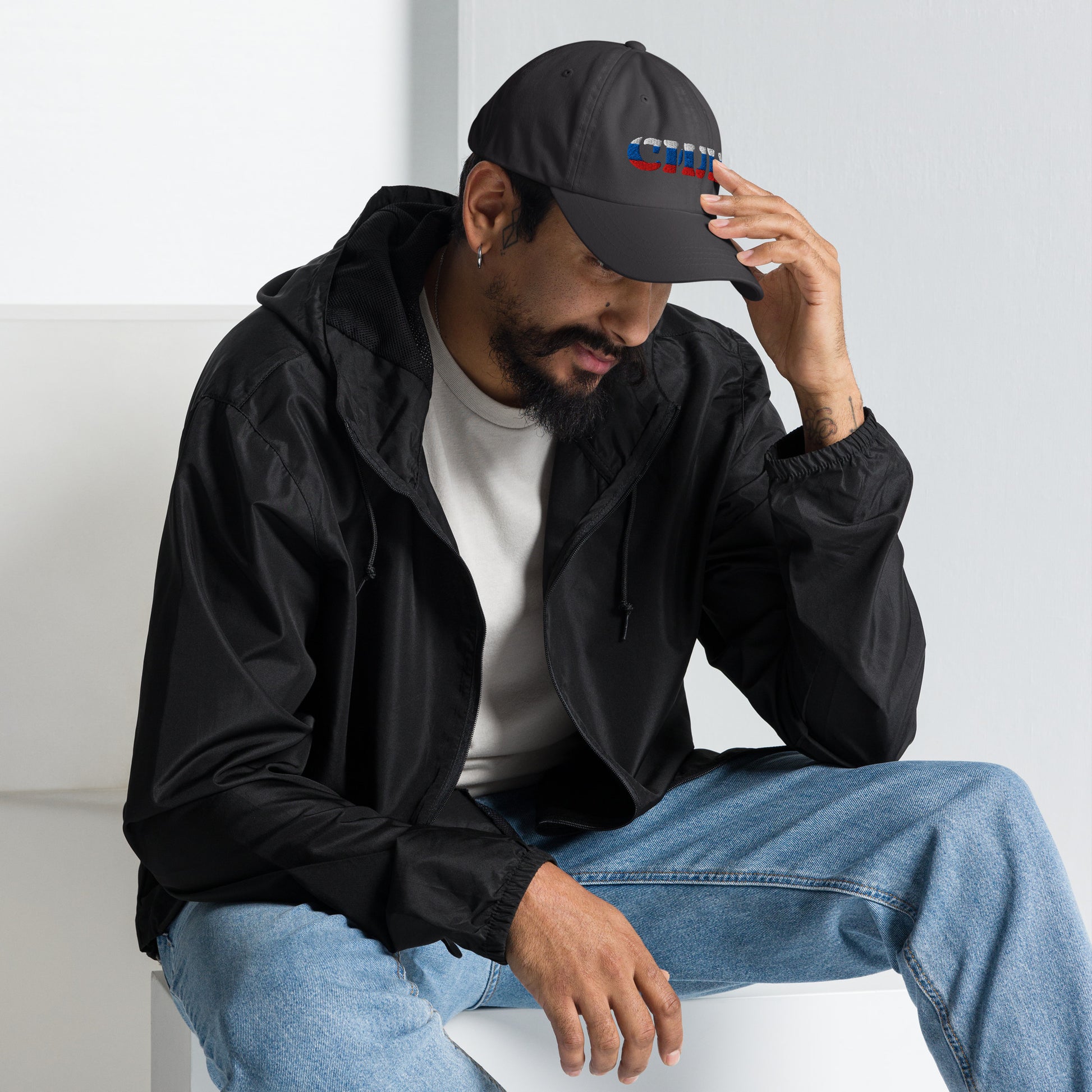 СИЛА Russian streetwear cap styled with a casual outfit, showing red, white, and blue embroidery.
